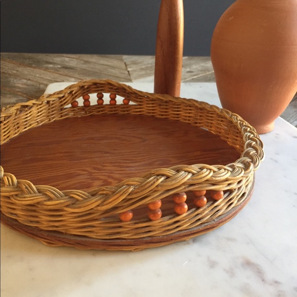 Made in MB vintage wooden tray 12in diameter - Picture 2 of 6